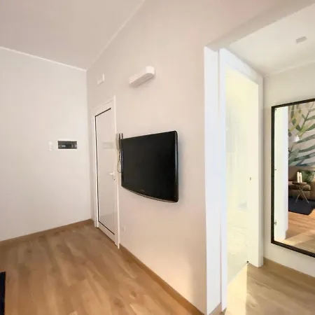 Amanda 57 * Bari