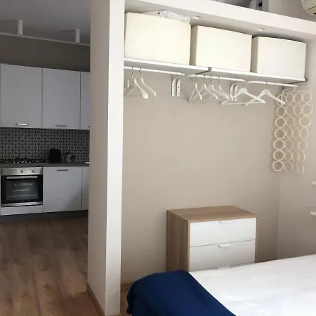 Amanda 57 Apartment Bari